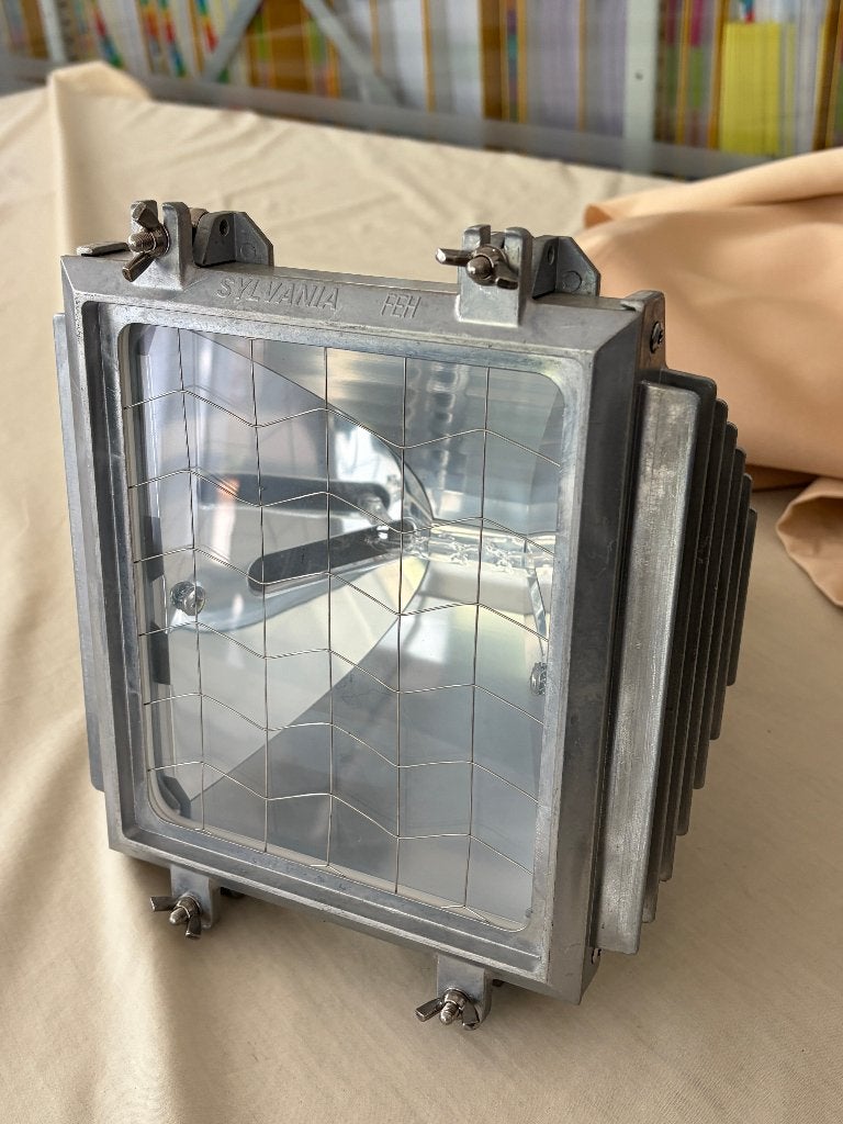 Spot projecteur halogène SYLVANIA FEH - 500W - 19 PIECES !!, Enlèvement, Utilisé, Halogène, Spot encastrable ou Spot mural