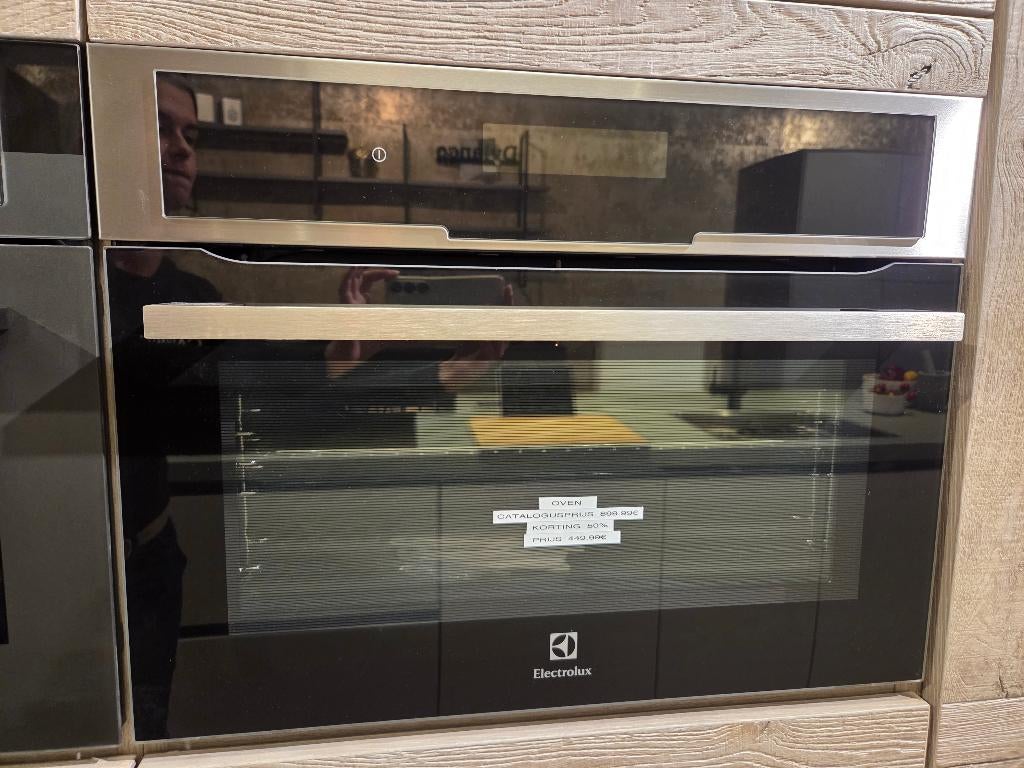 Electrolux oven TOONZAALMODEL, Hete lucht, Nieuw, Oven met grill, Inbouw