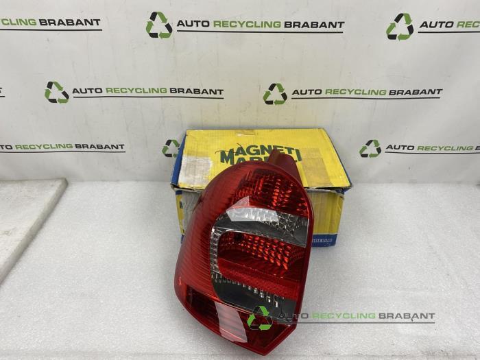 Feu arrière gauche d'un Renault Modus, Autos : Pièces & Accessoires, Éclairage, Utilisé, 3 mois de garantie, Enlèvement ou Envoi