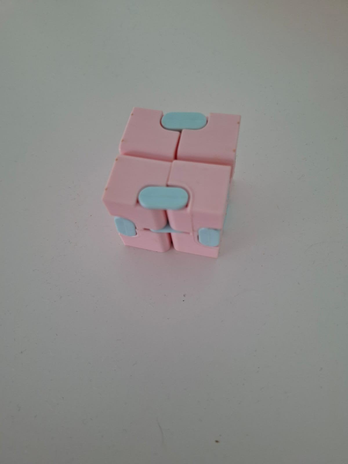 fidget infinity cube, Hobby en Vrije tijd, Ophalen