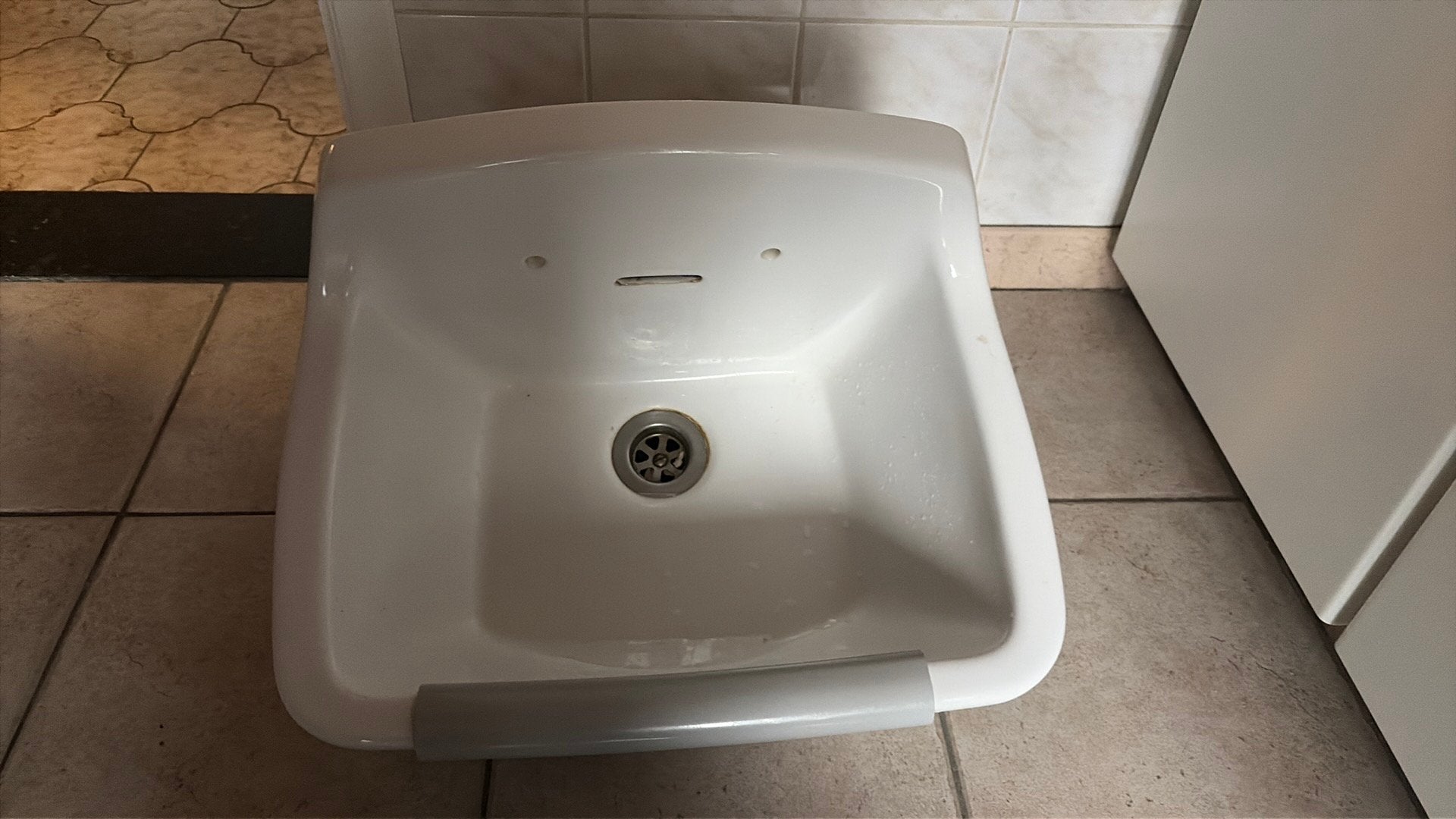 Uitgietbak porselein, Doe-het-zelf en Bouw, Ophalen, Zo goed als nieuw