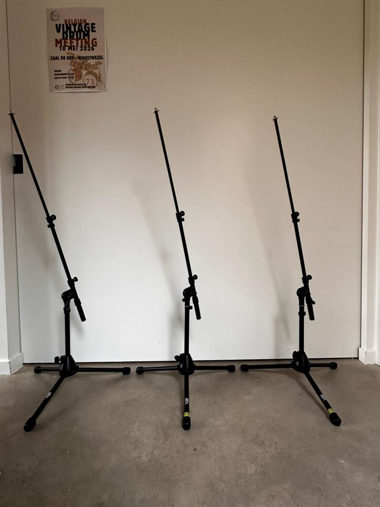 Supports de microphone, pieds de microphone, pieds, Enlèvement, Utilisé