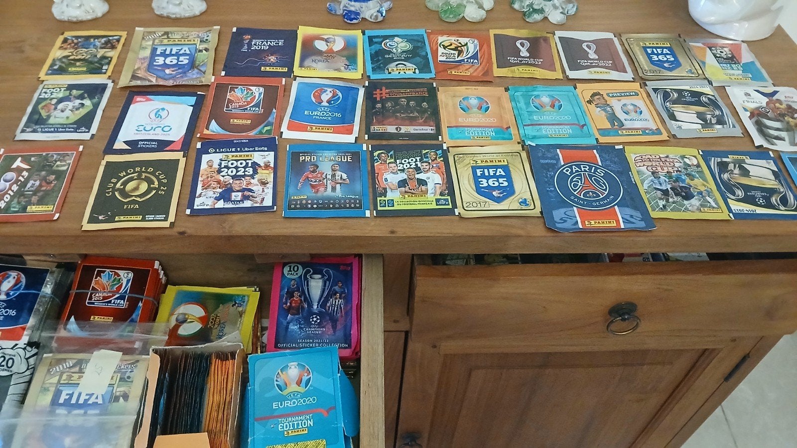 panini. lot de 30 pochette difetente, Enlèvement ou Envoi, Neuf