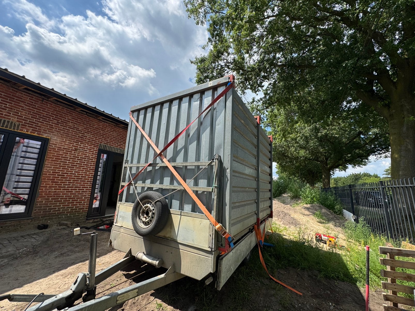 Container \ tuinhuis \ opslagcontainer \garage, Ophalen