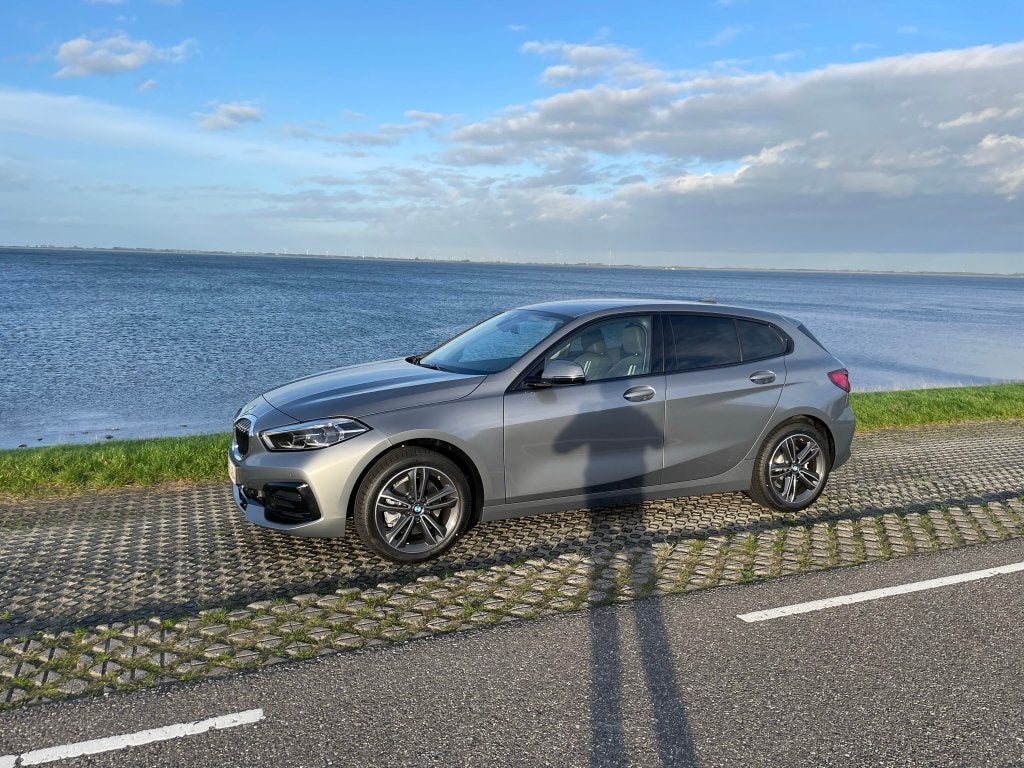 BMW 118dA Model Sport - Business Pack, Dealer onderhouden, 1 Reeks, Euro 6, Parkeersensor