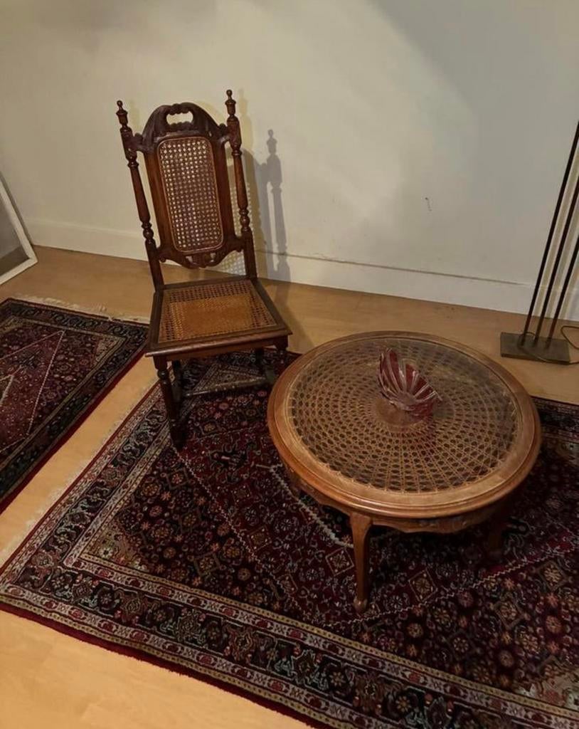 Rond houten tafeltje (70 cm) + stoel, Antiek en Kunst, Ophalen