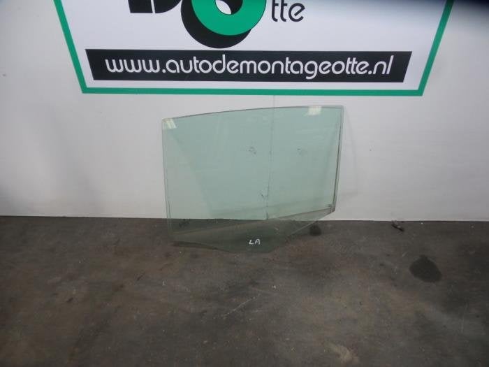 Vitre portière 4portes arrière gauche d'un BMW 1-Serie (1-, -, Utilisé, -, Enlèvement ou Envoi
