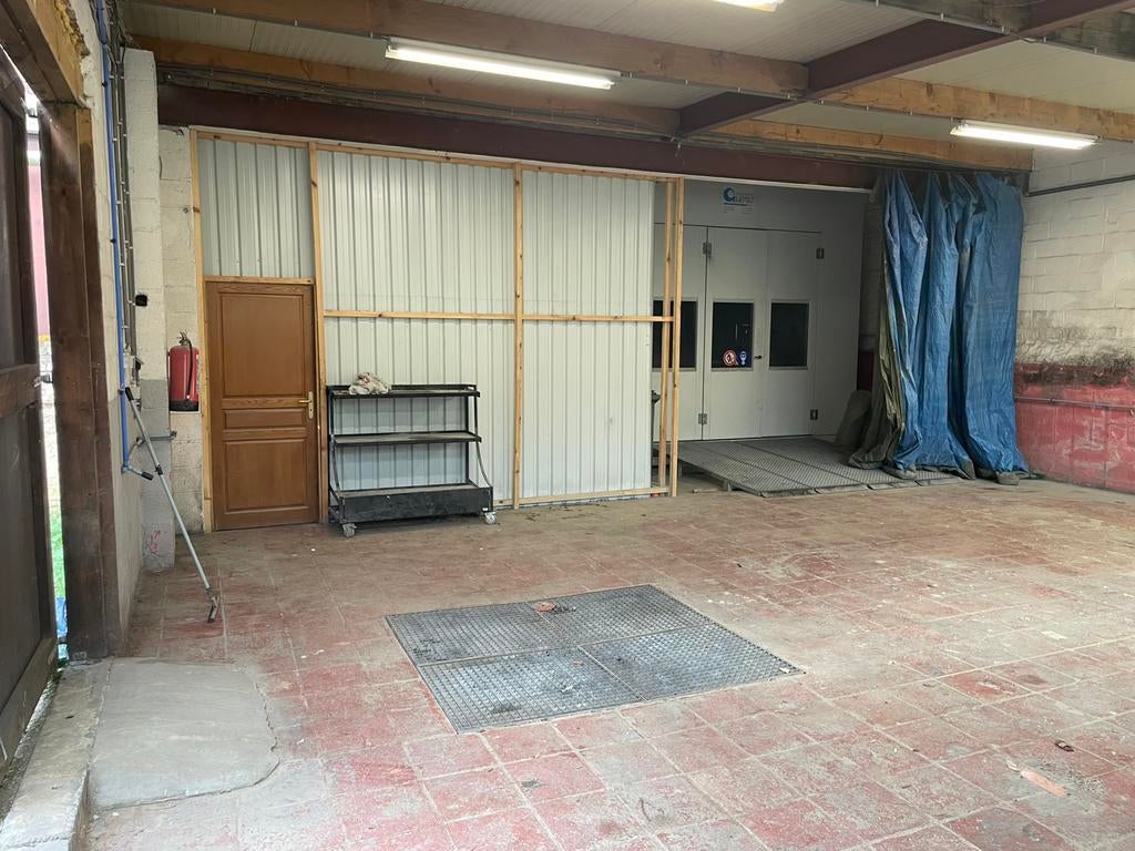Garage espace de stockage a louer, Auvelais Sambreville, Immo