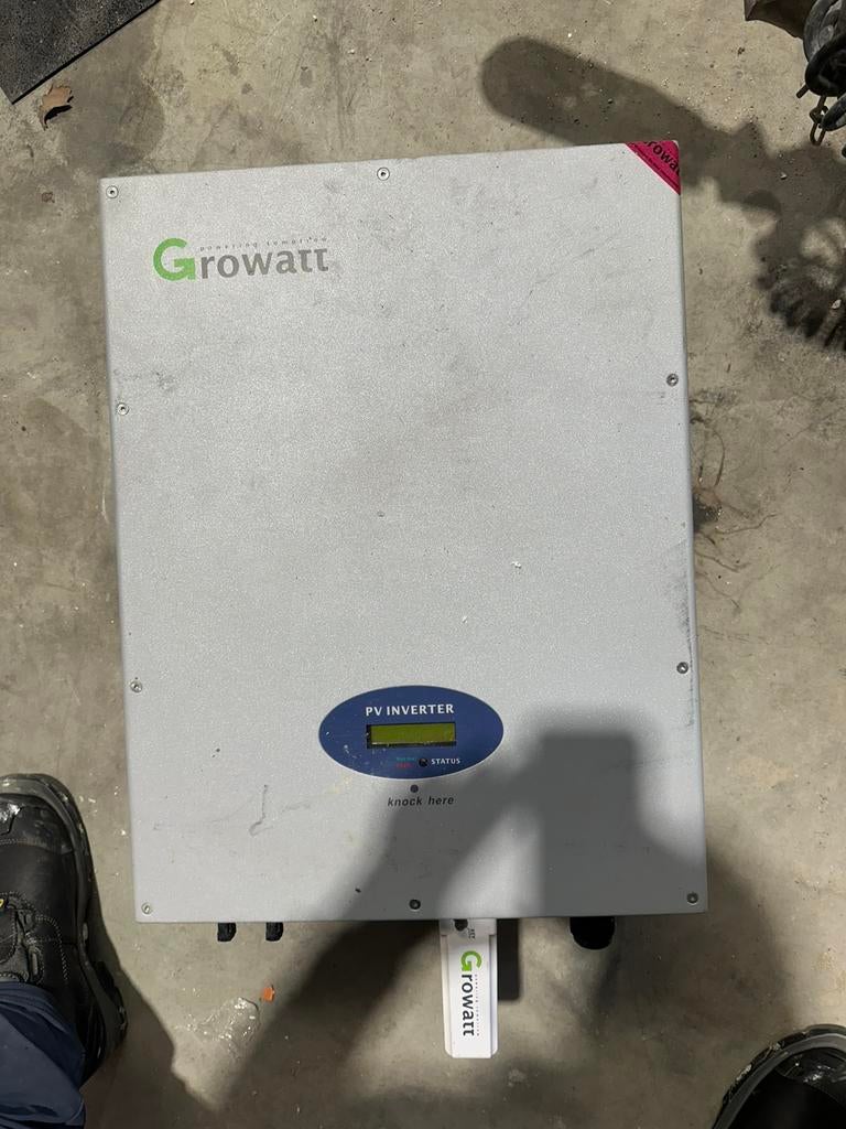 2 Growatt omvormers 6000UE en 3600MTL-S, Doe-het-zelf en Bouw, Zonnepanelen en Toebehoren, Ophalen of Verzenden, Zo goed als nieuw