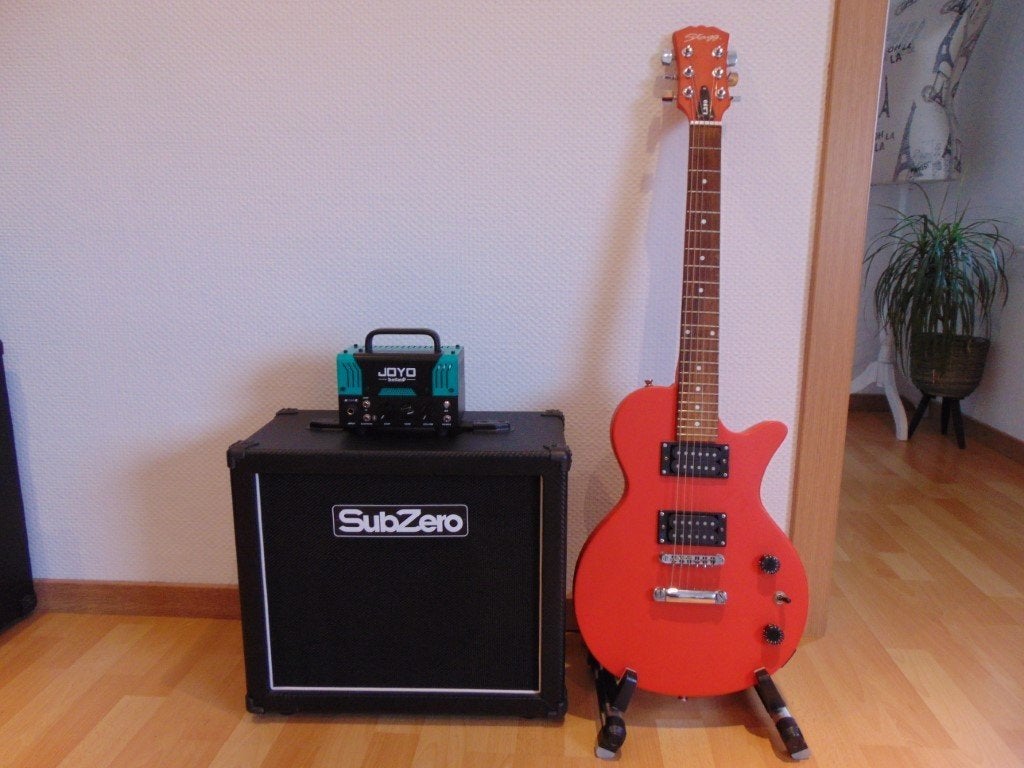 Gitaar Stagg L250 Les Paul + Joyo lamp Amp + SubZero 1x10, Muziek en Instrumenten, Ophalen, Nieuw, Overige typen