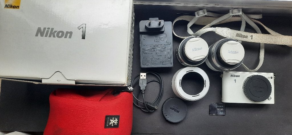 Appareil photo/appareil photo Nikon 1 J3, Enlèvement ou Envoi, Câble USB, Comme neuf, 8 fois ou plus