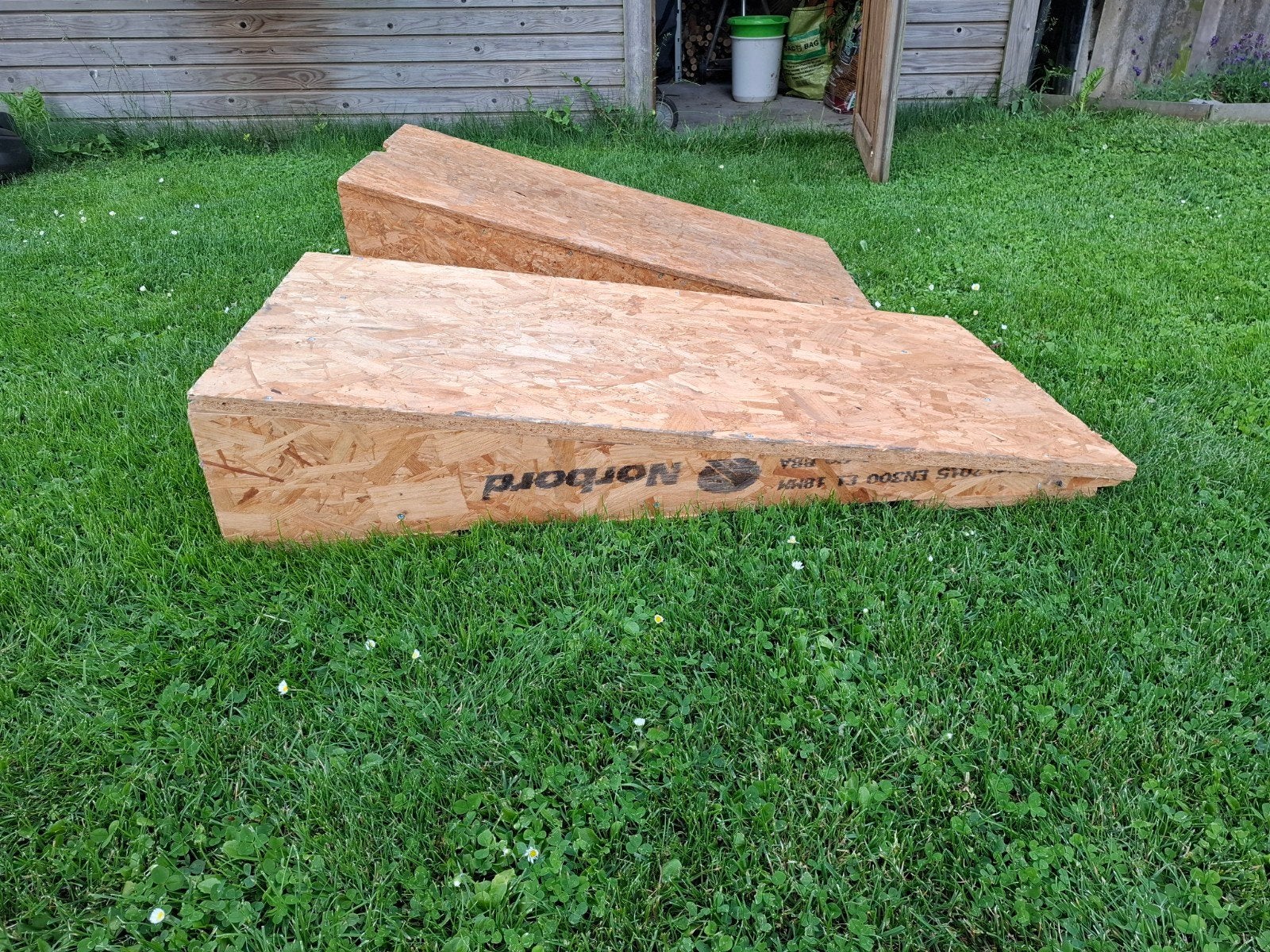 Tremplin pour skateboard ou trotinette freestye., Enlèvement, Utilisé, Autres types