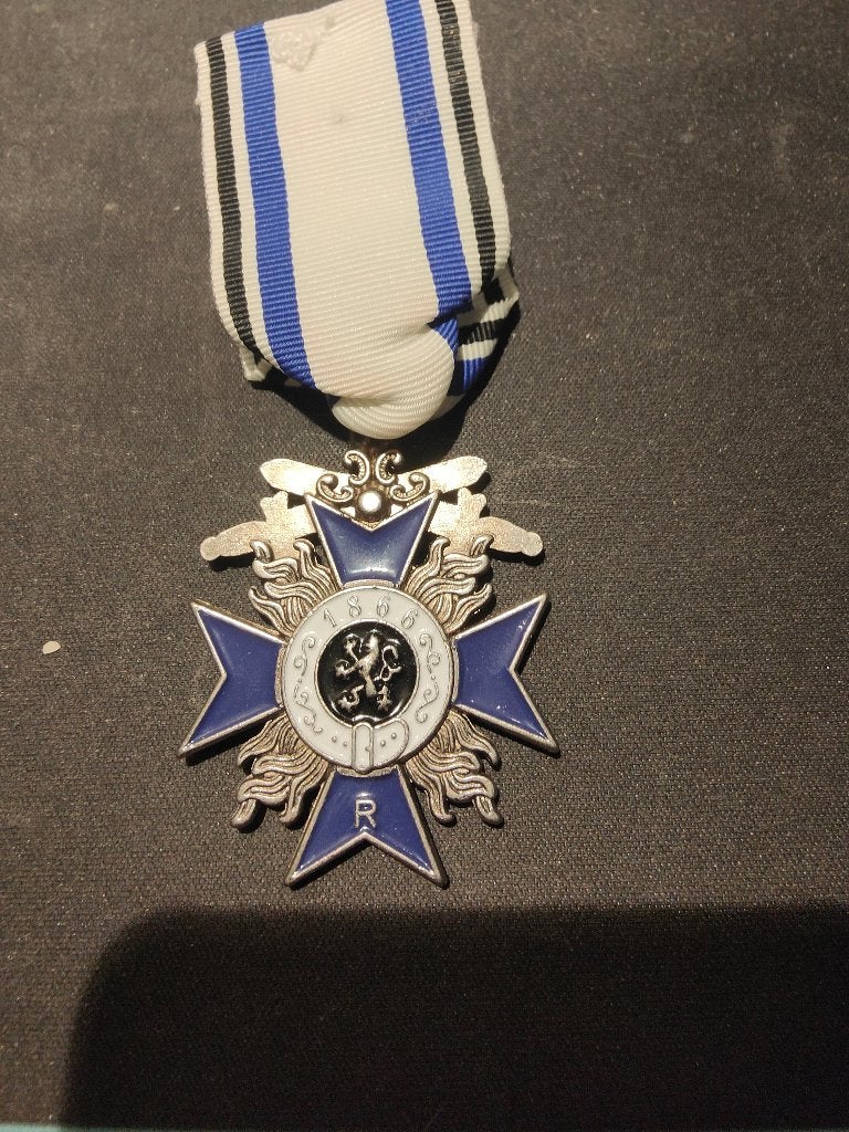 Médaille du mérite allemande, Collections, Objets militaires | Général, Enlèvement ou Envoi