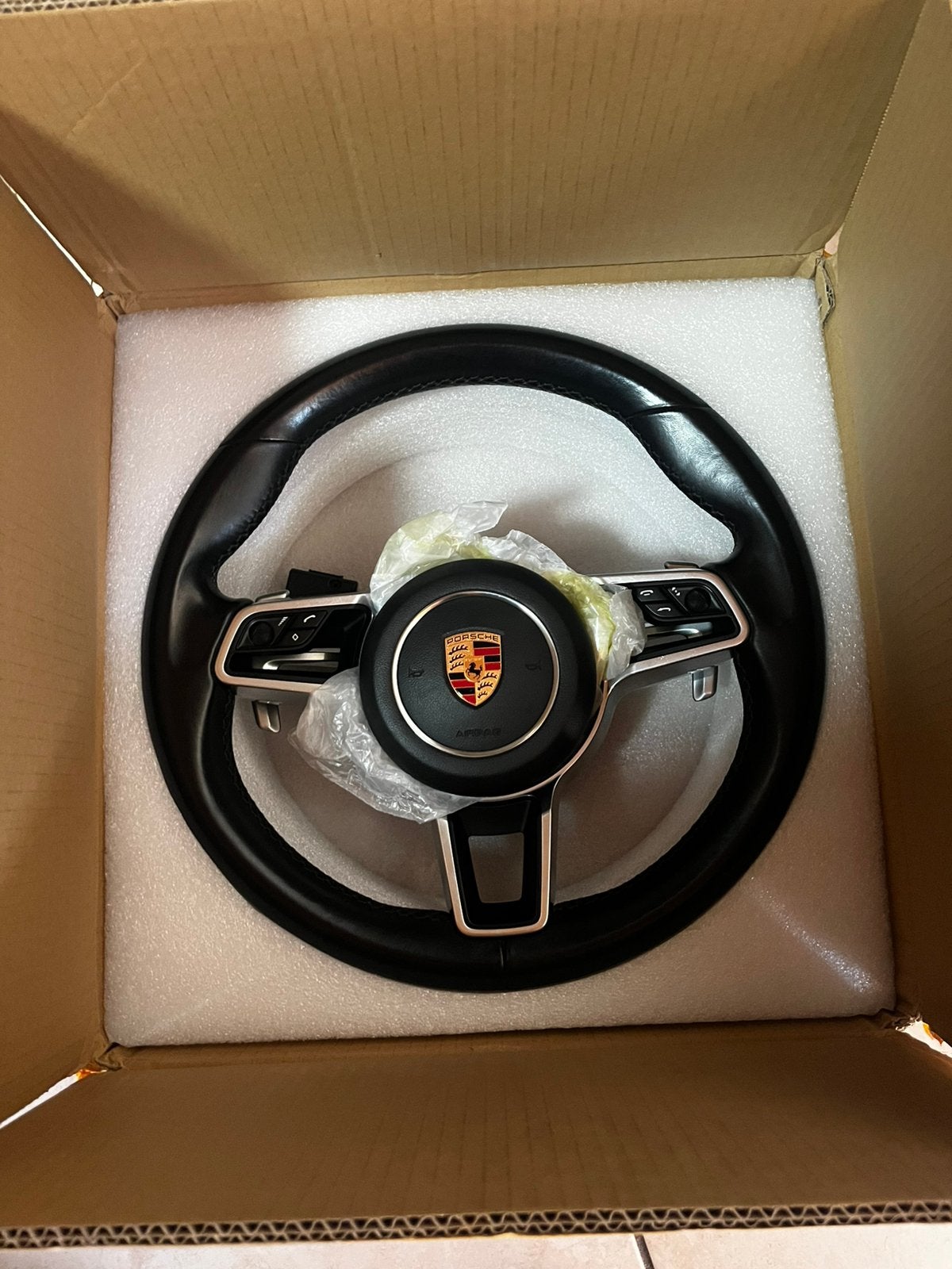 Volant complet + airbag, Autos : Pièces & Accessoires, Commande, Enlèvement ou Envoi, Porsche