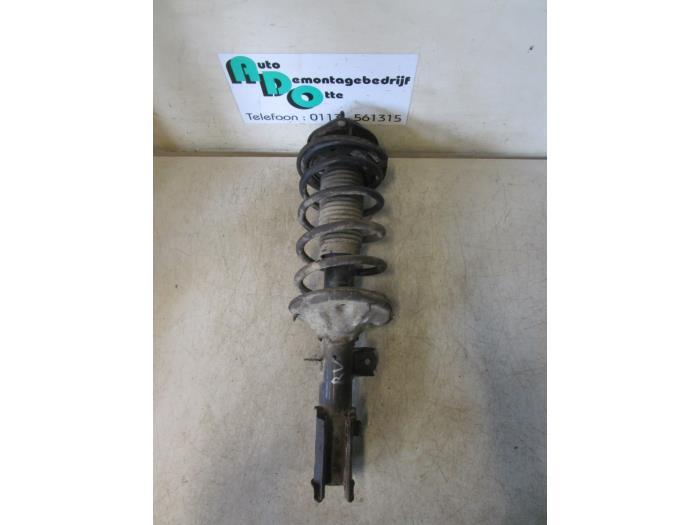 Barre amortisseur avant droit d'un Hyundai Getz (Getz 03-), -, 3 mois de garantie, Utilisé, Hyundai