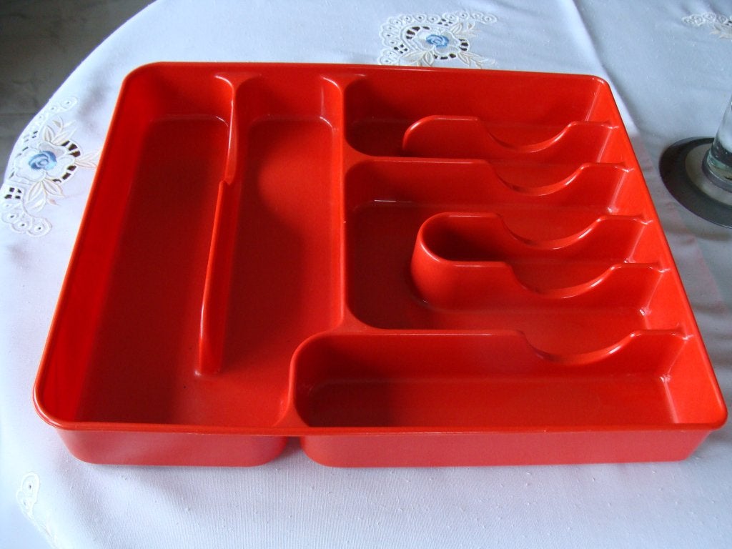 range-couverts, grand forma, rouge d'époque 1970, Ophalen, Overige materialen, Overige typen, Zo goed als nieuw