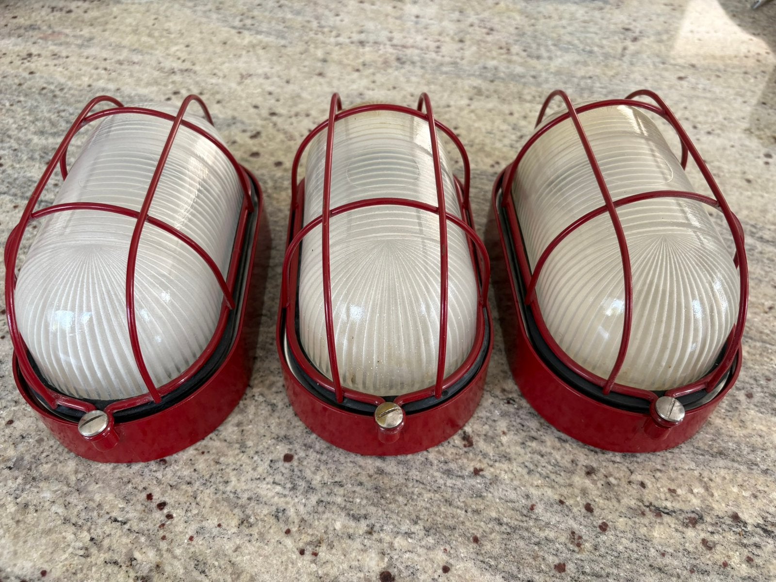 Italian vintage wall fixtures, Maison & Meubles, Enlèvement ou Envoi, Applique murale, Rouge, Métal