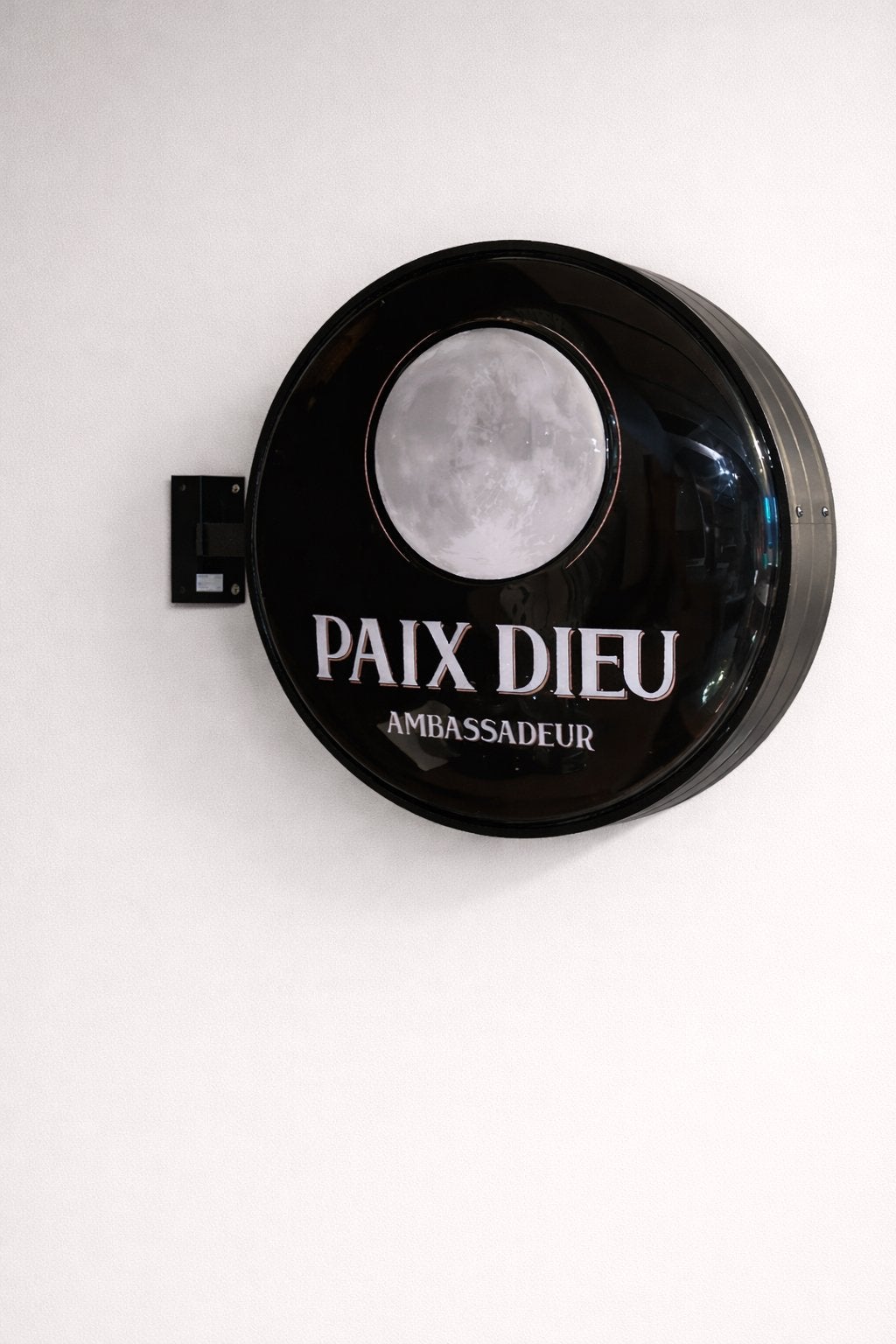 Enseigne PAIX DIEU, Collections, Enlèvement, Utilisé
