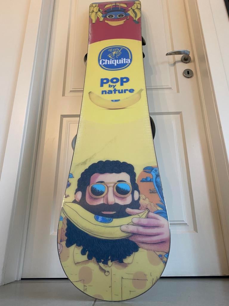 Chiquita snowboard 160 cm in absolute nieuwstaat + bindingen, Sport en Fitness, Ophalen, Zo goed als nieuw, Board