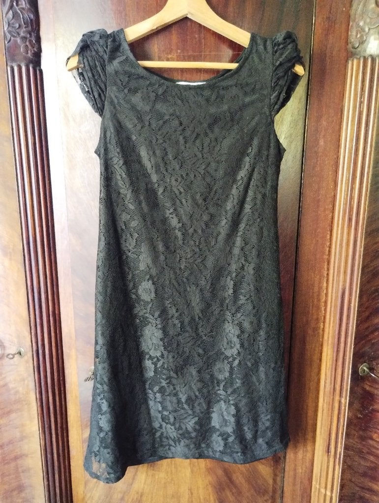 Robe noire à fleurs, Taille 38/40 (M), Enlèvement ou Envoi, Lola & Liza, Au-dessus du genou