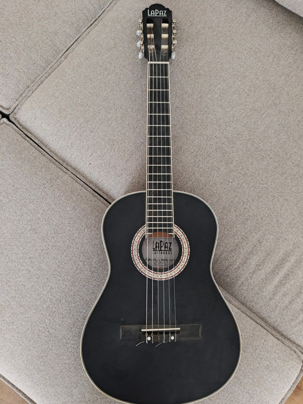 Klassieke gitaar Lapaz 3/4, Ophalen