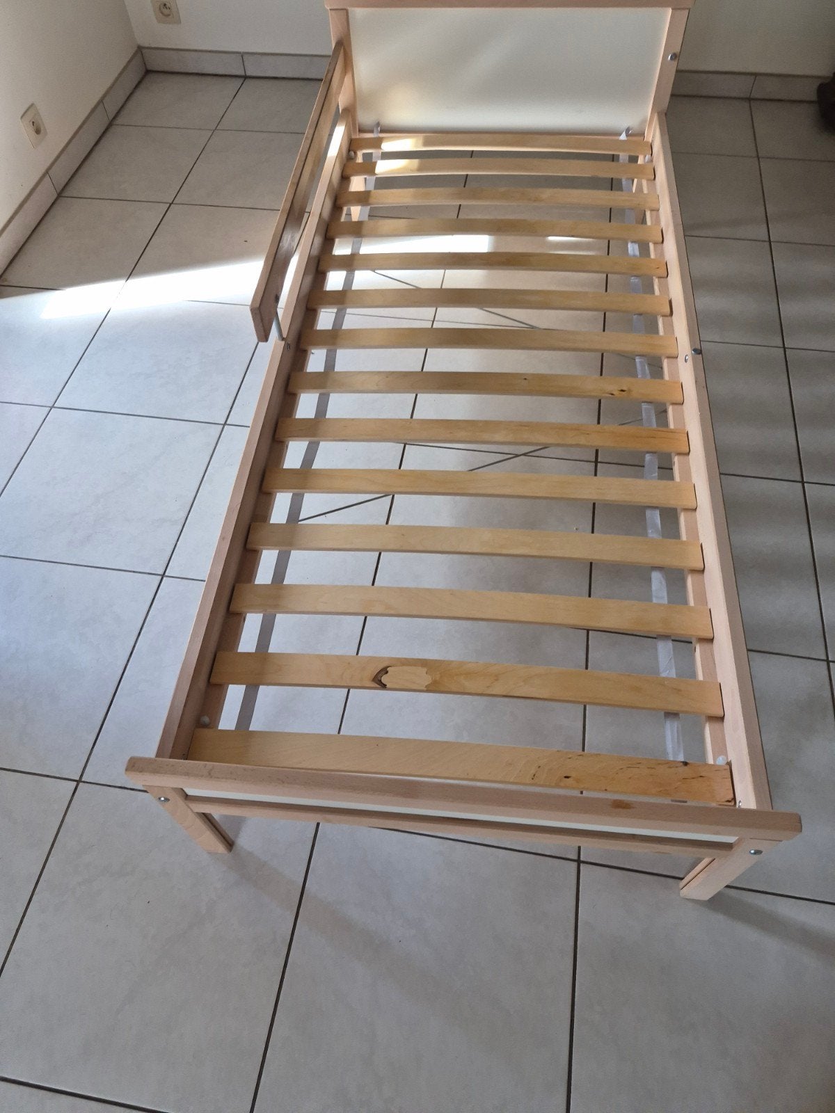 Lit Sniglar, Enlèvement, Matelas