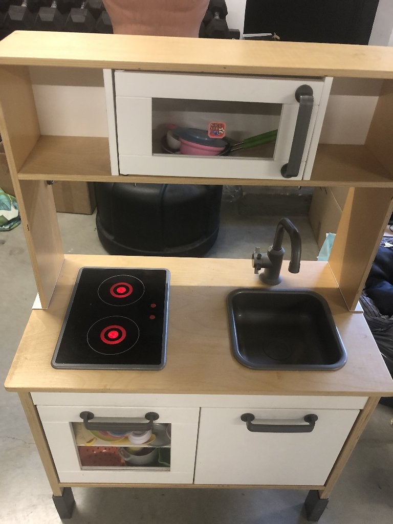 Dinette IKEA, Enfants & Bébés, Enlèvement, Utilisé, Bois, Jouer à la cuisine