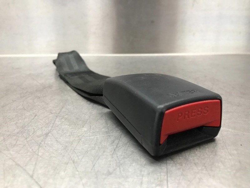 BOUCLE DE CEINTURE CENTRE ARRIÈRE Hyundai i40 CW (VFC), Utilisé, Hyundai