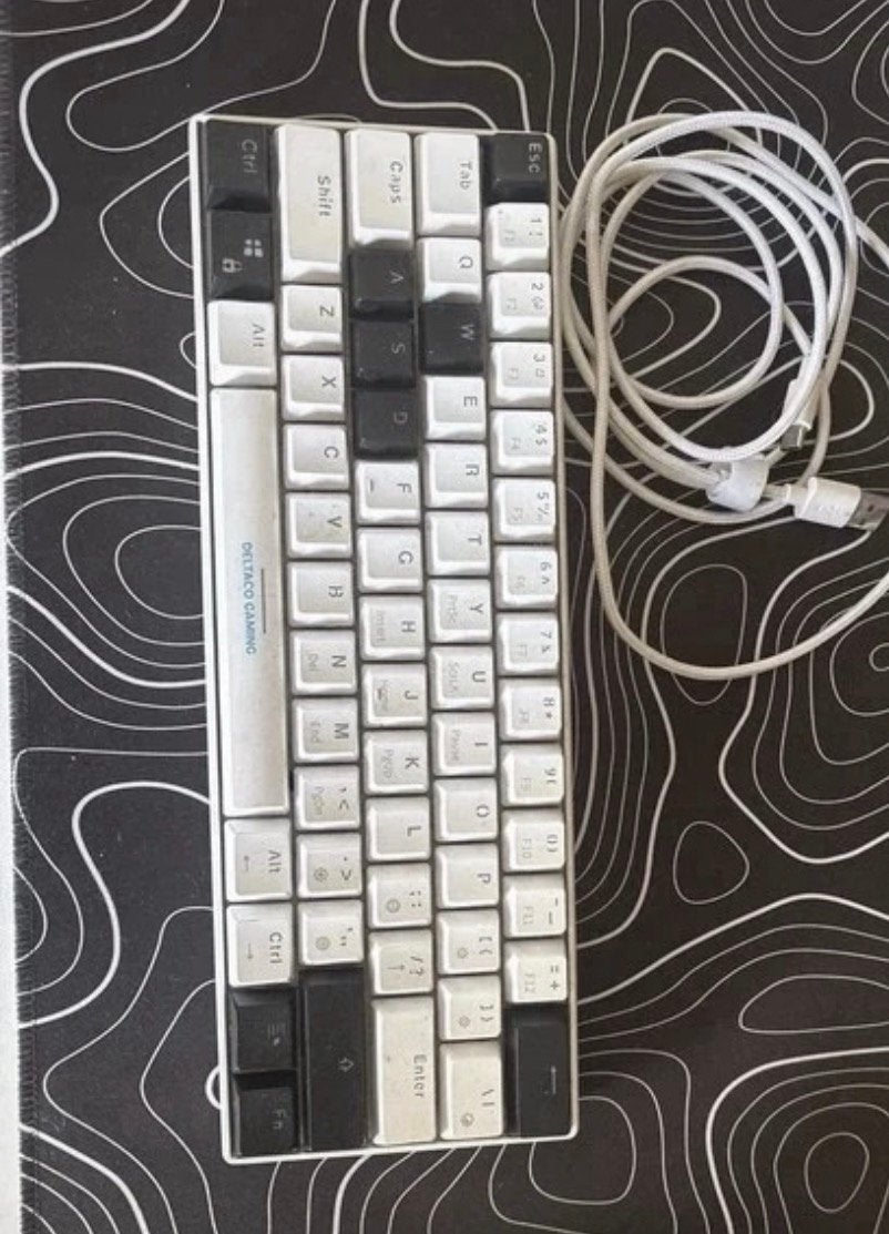 Deltaco keyboard 60 procent, Muziek en Instrumenten, Ophalen, Zo goed als nieuw, 61 toetsen, Overige merken