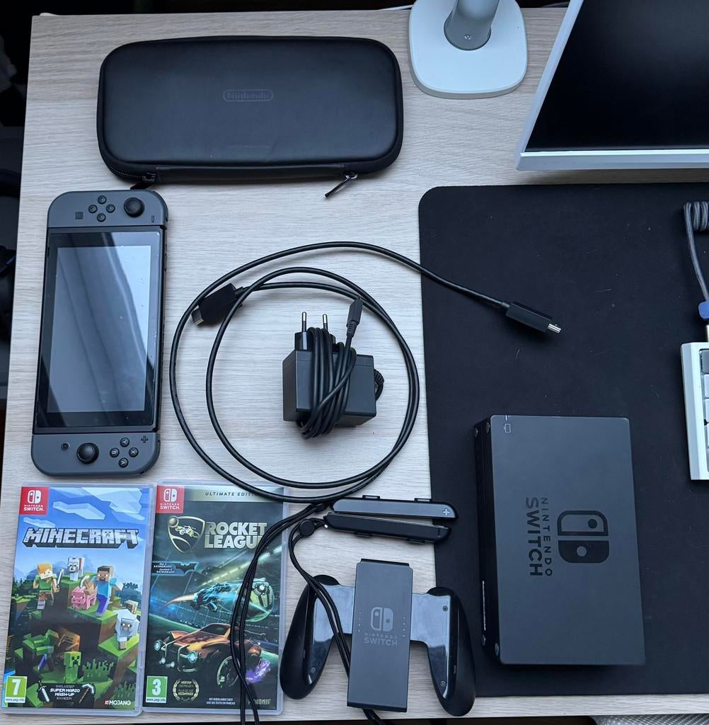 Nintendo switch zwart nieuwstaat, Games en Spelcomputers, Ophalen, Zo goed als nieuw