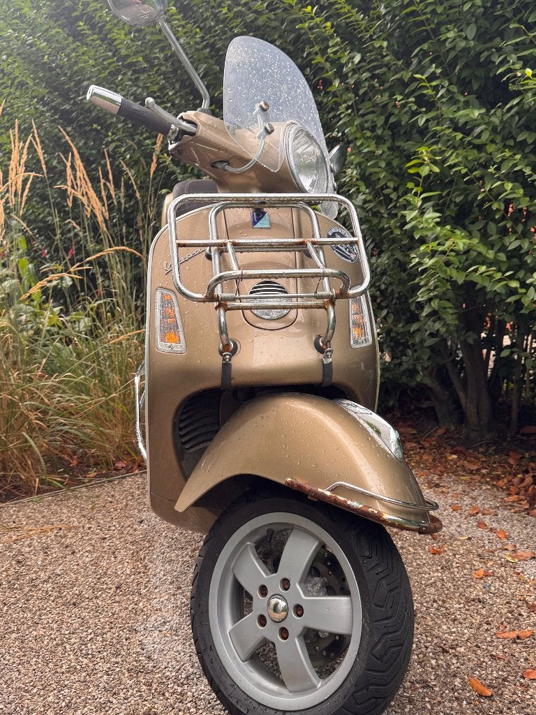 Vespa GTS 300ie 2012, Motoren, Motoren | Piaggio, Scooter, Gebruikt, Particulier, 1 cilinder