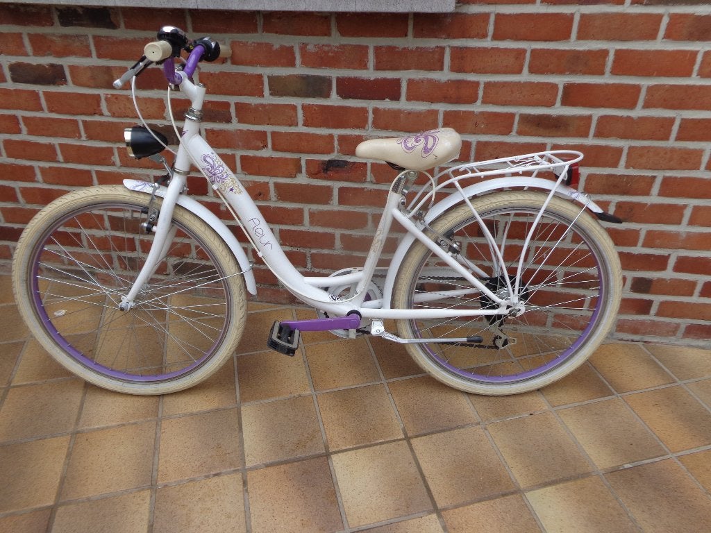 meisjesfiets 24 inch, Fietsen en Brommers, Ophalen of Verzenden, 24 inch, Versnellingen