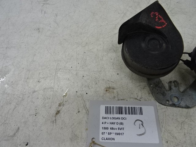 AVERTISSEUR/KLAXON Dacia Logan MCV (KS) (01-2007/06-2013), Utilisé, Dacia