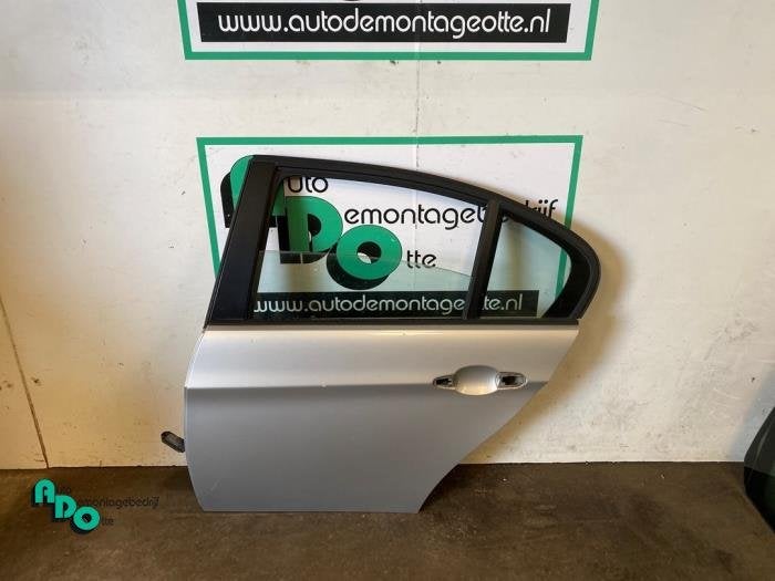 Portier 4Deurs links-achter van een BMW 3-Serie (3-Serie 04-, Gebruikt, -, Deur, -