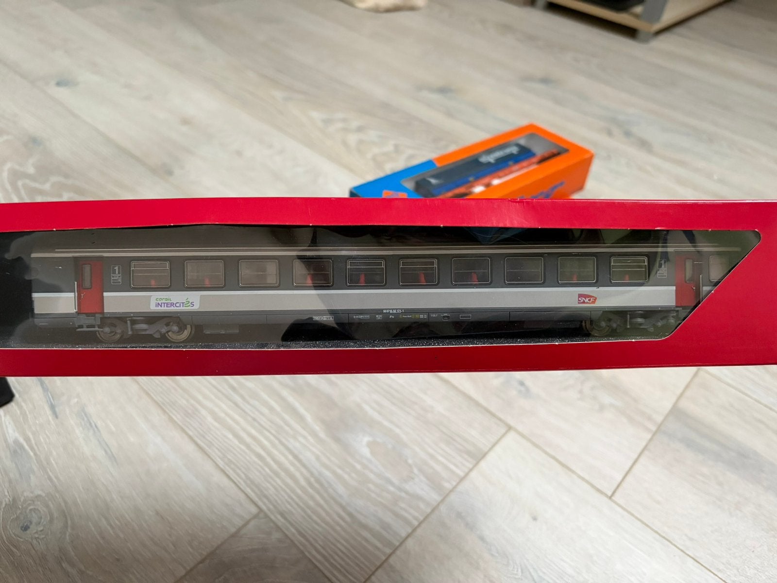Piko intercity koraalauto 1e klas, Gelijkstroom, Wagon, Zo goed als nieuw, Analoog