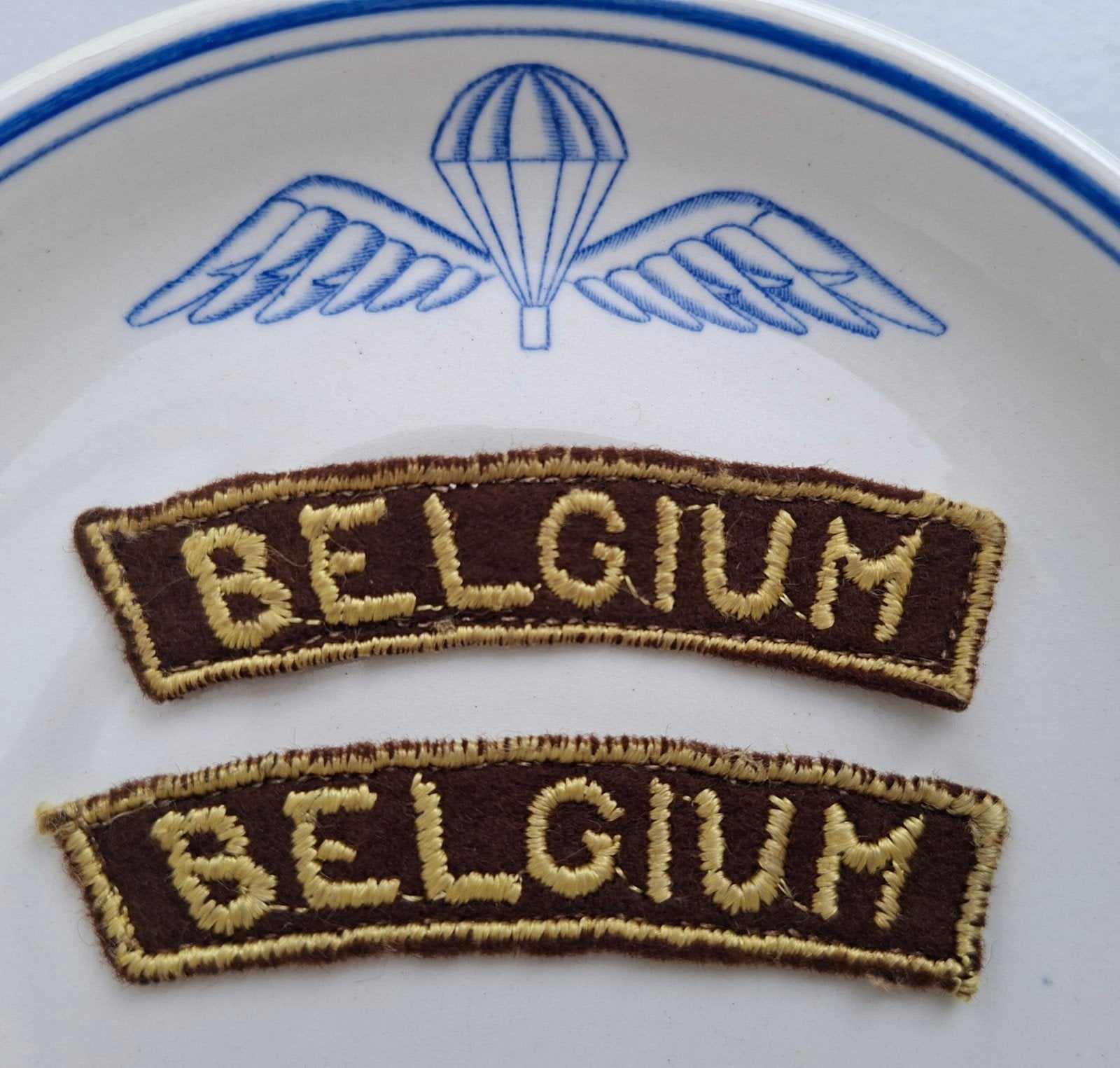PAIRE DE PATCHS ABL BELGIUM BUNC COREE, Collections, Objets militaires | Général, Enlèvement ou Envoi