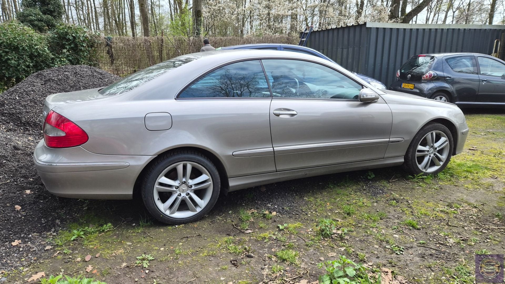 te koop mercedes clk bj 2005 onderdelen of kompleet km169000, Gebruikt, Mercedes-Benz AG, Mercedes-Benz, Mercedesstrasse 120
70372  Stuttgart, DE