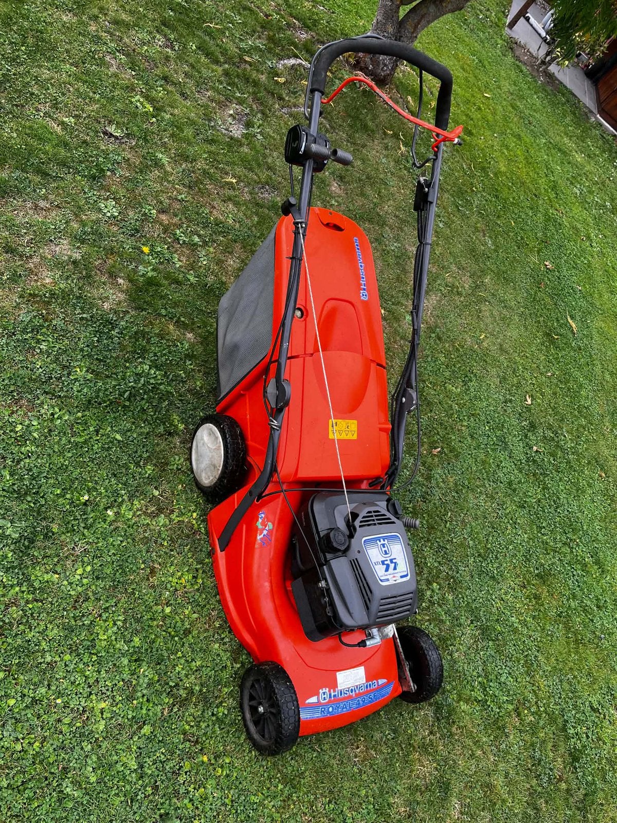 Husqvarna zelfrijdende grasmaaier, Tuin en Terras, Ophalen, Zo goed als nieuw