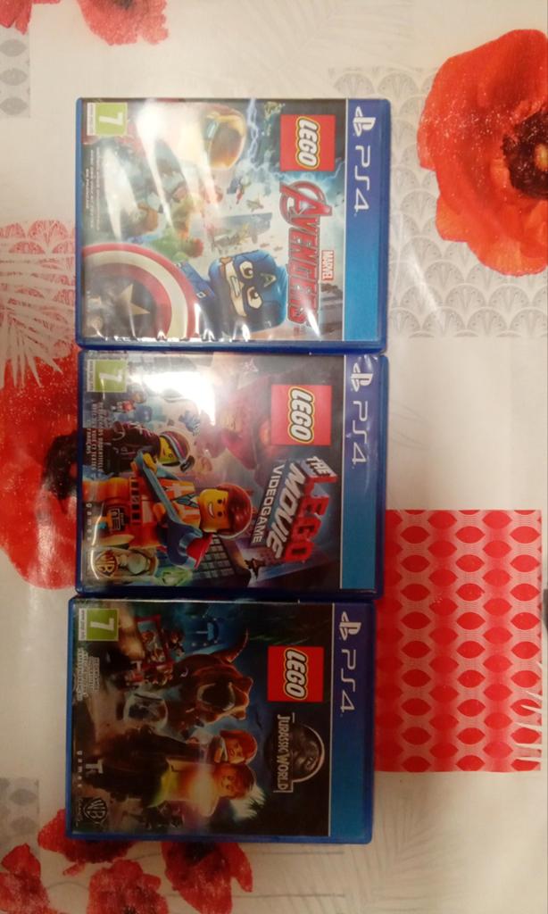 Lot de jeux PS4 + pS4 VR