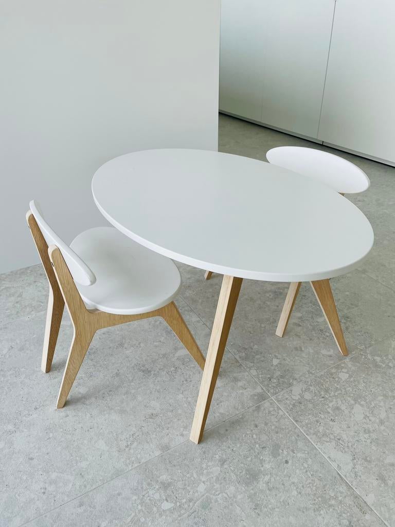 Kindertafel en stoeltjes, Kinderen en Baby's, Kinderkamer | Tafels en Stoelen, Ophalen, Zo goed als nieuw