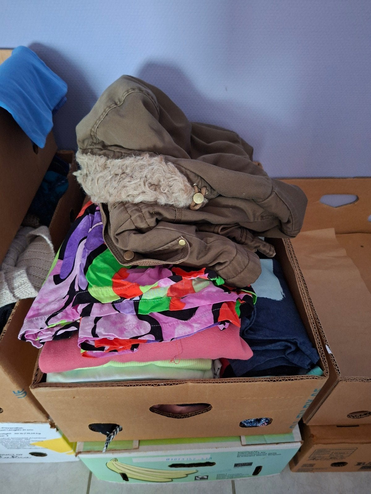 lot vêtements femme s 56 pièces, Enlèvement
