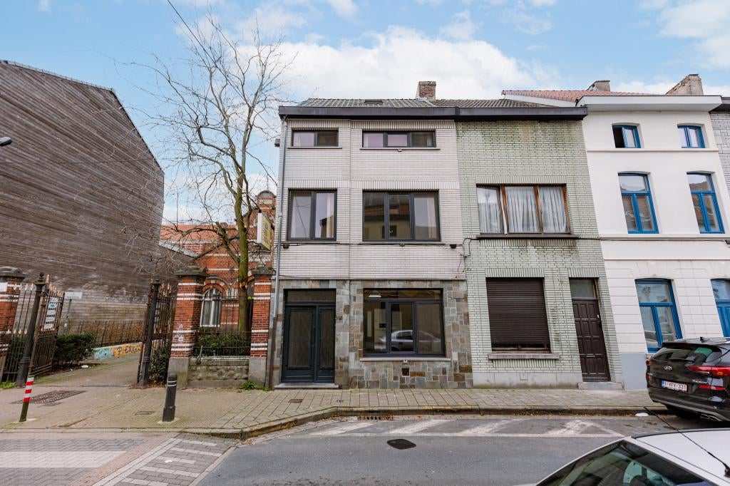 Huis te koop in Gent met 5 slaapkamers, Immo, Maisons à vendre, Gand, Jusqu'à 200 m², Autres types, Ventes sans courtier, D