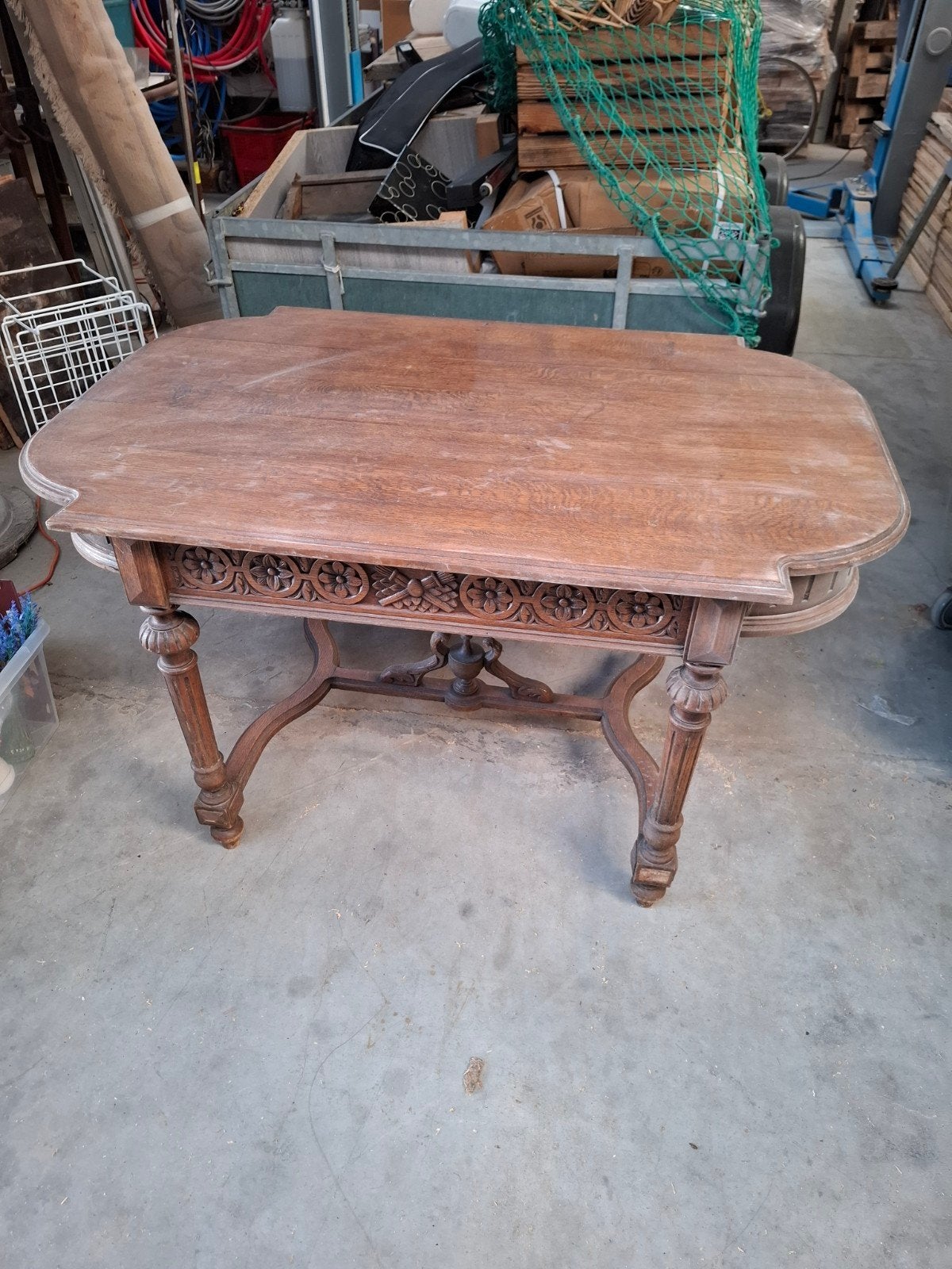 vol houten antieke tafel, Ophalen