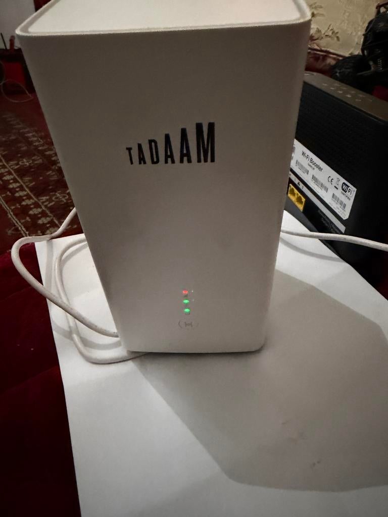 Tadaam tv box/inthernet modem, Enlèvement, Comme neuf