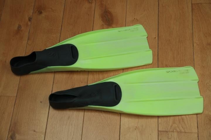 palmes, Enlèvement ou Envoi, Utilisé, Palmes de natation ou de plongée