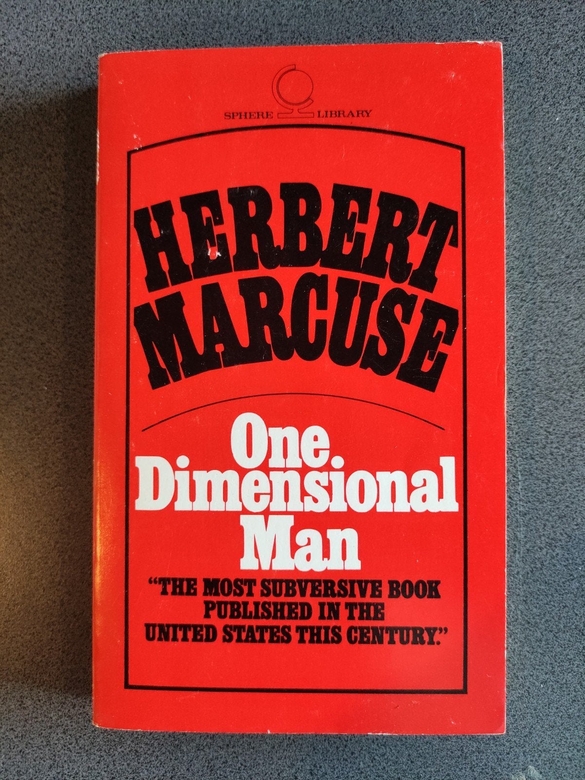 Klassieker : ONE DIMENTIONAL MAN, Antiek en Kunst, Ophalen of Verzenden