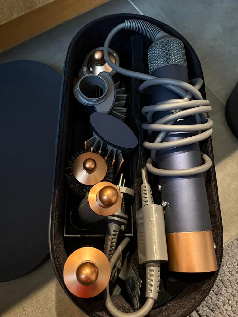 Dyson airwrap, Enlèvement, Comme neuf