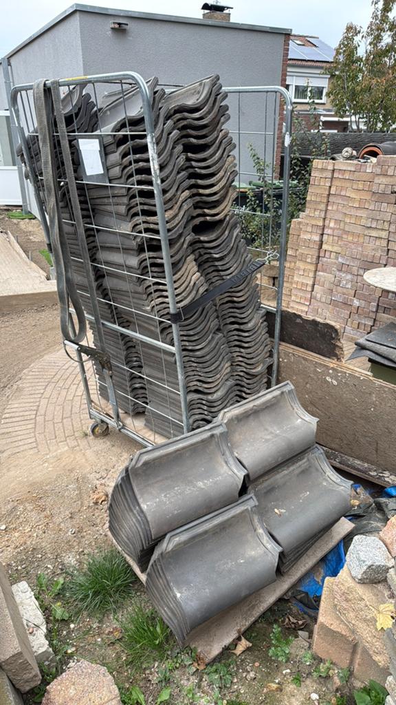 Gebruikte dakpannen (ong 220 stuks), Doe-het-zelf en Bouw, Ophalen, Zo goed als nieuw, Dakpannen