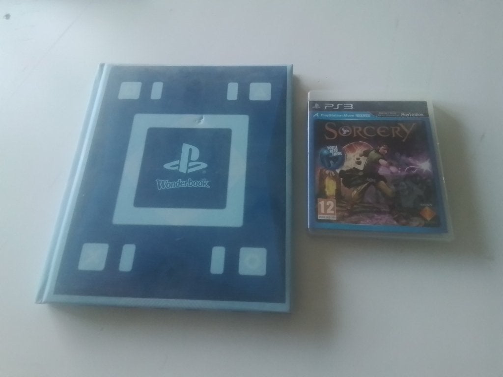 Ps3 wonderbook + 1 jeu le tout pour 10 euros, Games en Spelcomputers, Ophalen, Zo goed als nieuw