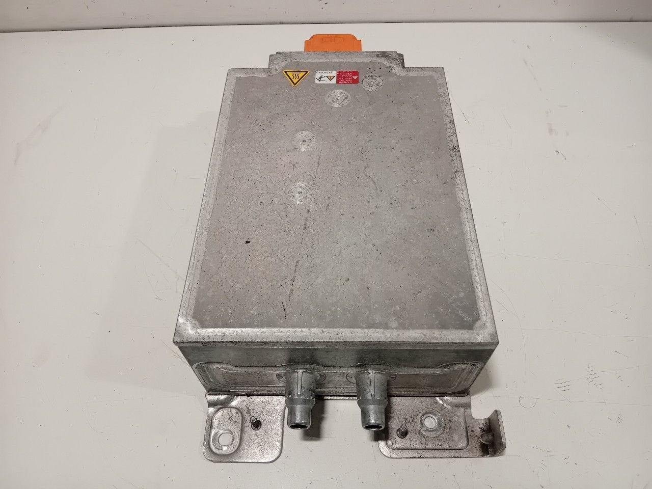 Acculader Audi E-tron, Auto-onderdelen, Onderdelen@venauto.nl, Van der Ven Autorecycling B.V., Gebruikt, Ettenseweg 76, 4706 PB Roosendaal, The Netherlands